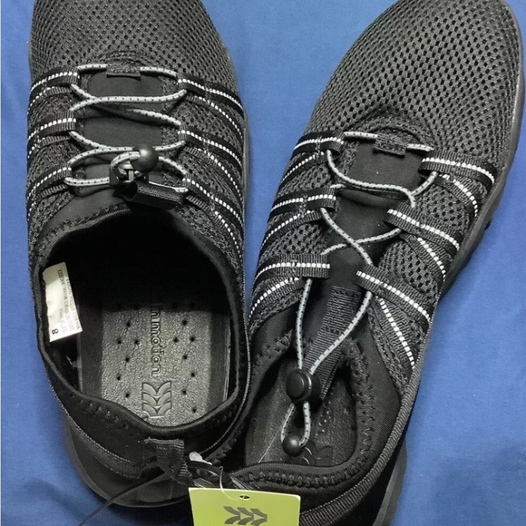 All in Motion Black Boat Men Shoes with Elastic Lacing - Picture 4 of 7